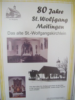 Foto einer Infostellwand im Pfarrheim