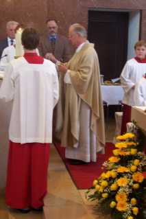 Foto vom Evangelium beim Abschiedsgottesdienst