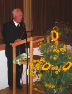 Foto der Dankesworte von Pfarrer Zettler