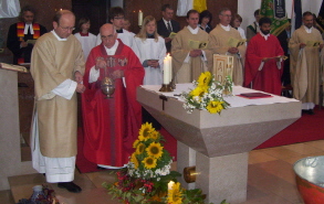 Foto von Dekan Kraus als Hauptzelebrant