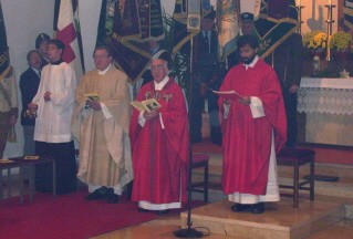 Foto w&auml;hrend des Liedes Gro&szlig;er Gott wir loben Dich