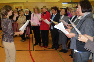 Foto vom St&auml;ndchen des Kirchenchors