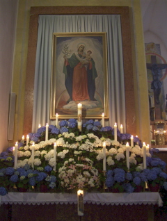 Foto vom Maialtar in unserer Kirche