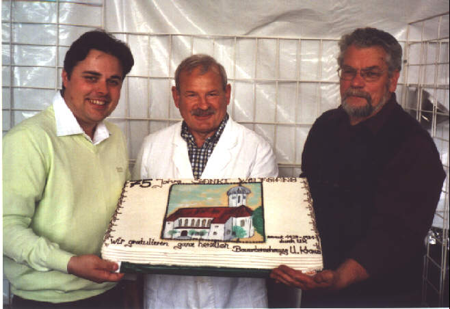 Foto von Kuchenspenden zum Pfarrfest