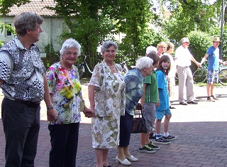 Foto von Pfarrfestbesuchern