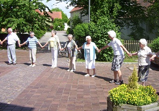 Foto von Pfarrfestbesuchern